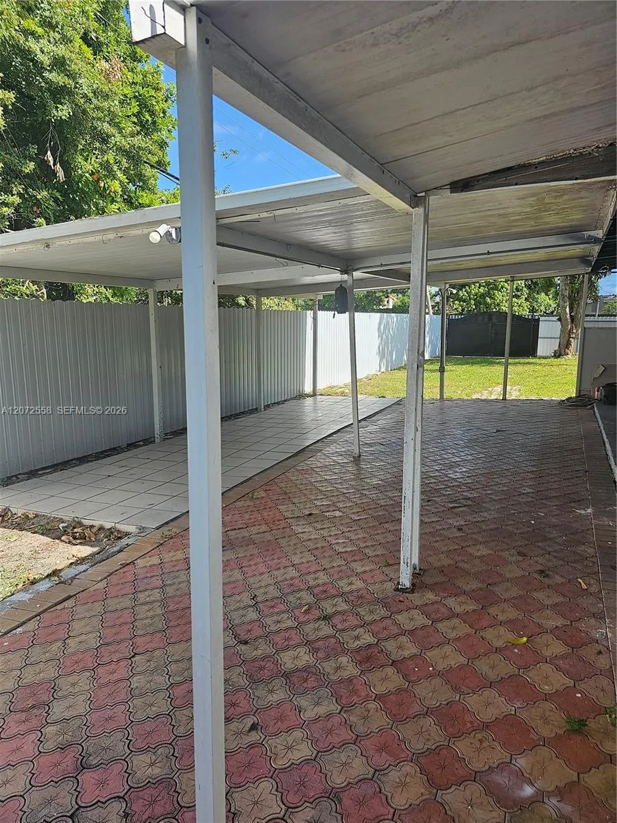 331 NW 195th Ter Miami Gardens, FL 33169