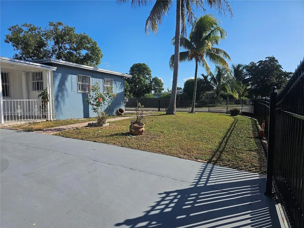 331 NW 195th Ter Miami Gardens, FL 33169