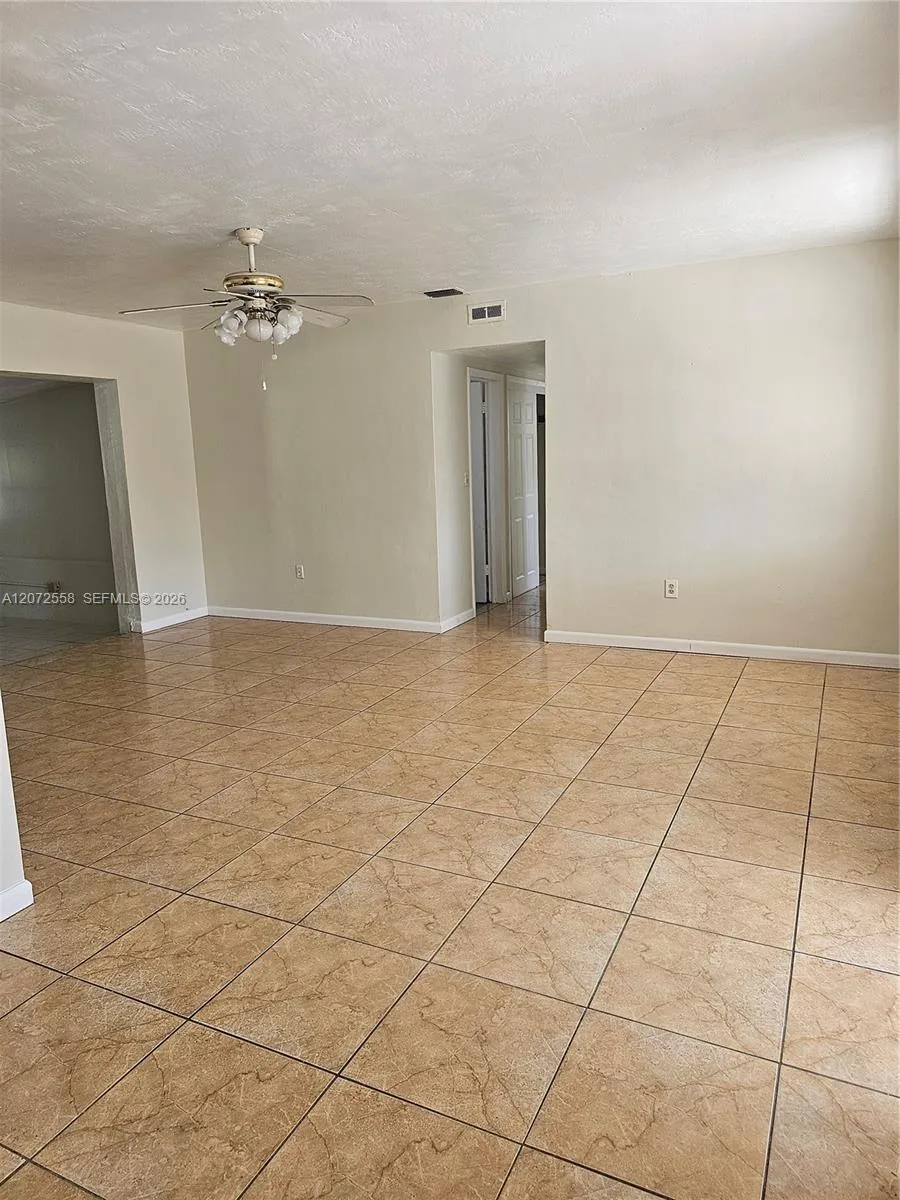 331 NW 195th Ter Miami Gardens, FL 33169