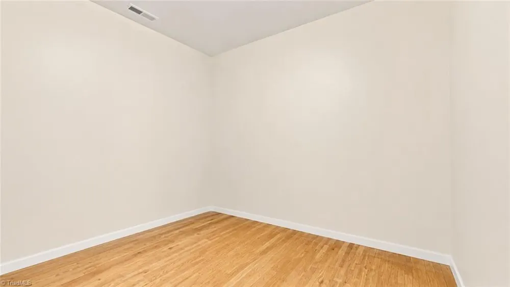 1006 Gretchen Lane Greensboro, NC 27410