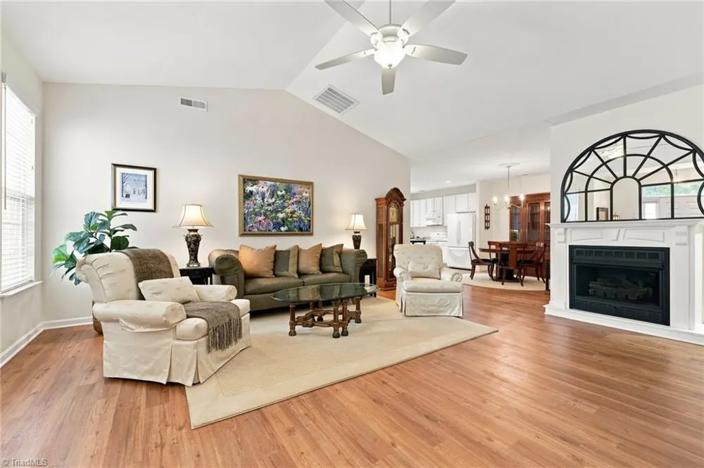 1006 Gretchen Lane Greensboro, NC 27410