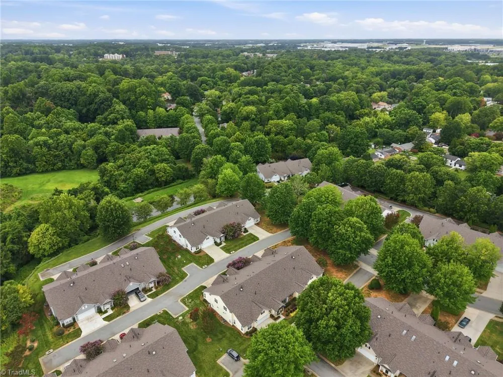 1006 Gretchen Lane Greensboro, NC 27410