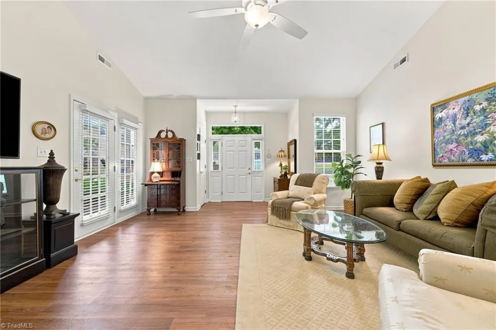 1006 Gretchen Lane Greensboro, NC 27410
