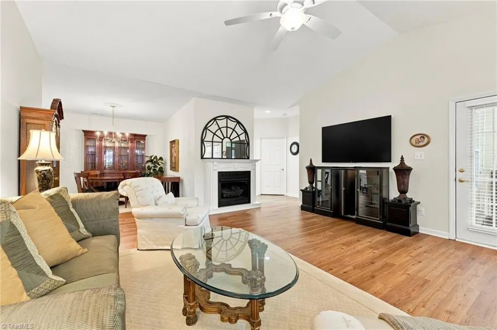 1006 Gretchen Lane Greensboro, NC 27410