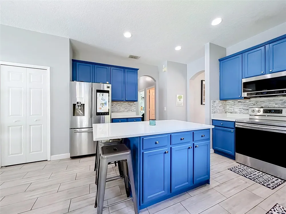 9850 HIDDEN DUNES LANE Orlando, FL 32832