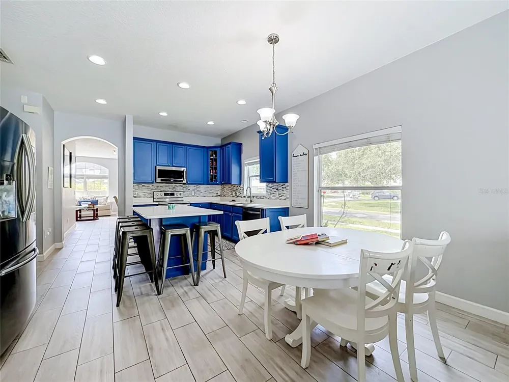 9850 HIDDEN DUNES LANE Orlando, FL 32832