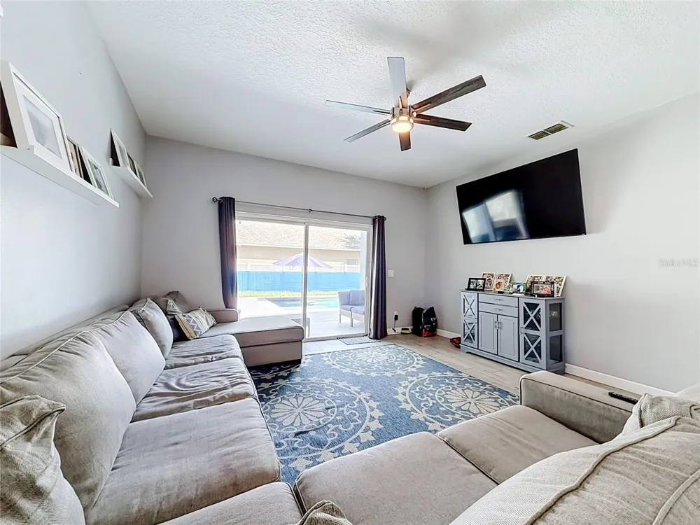 9850 HIDDEN DUNES LANE Orlando, FL 32832