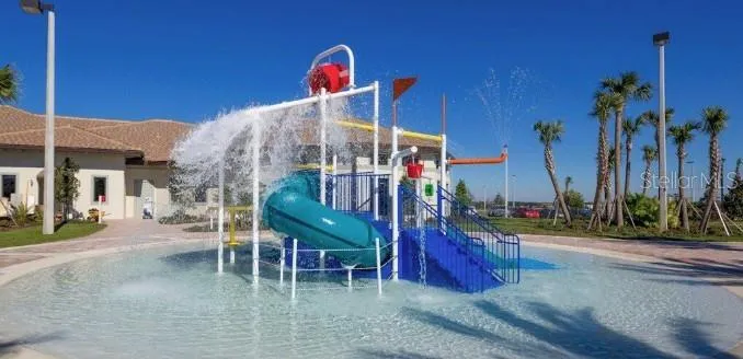 953 SPLASH SHOT PLACE #953 Davenport, FL 33896