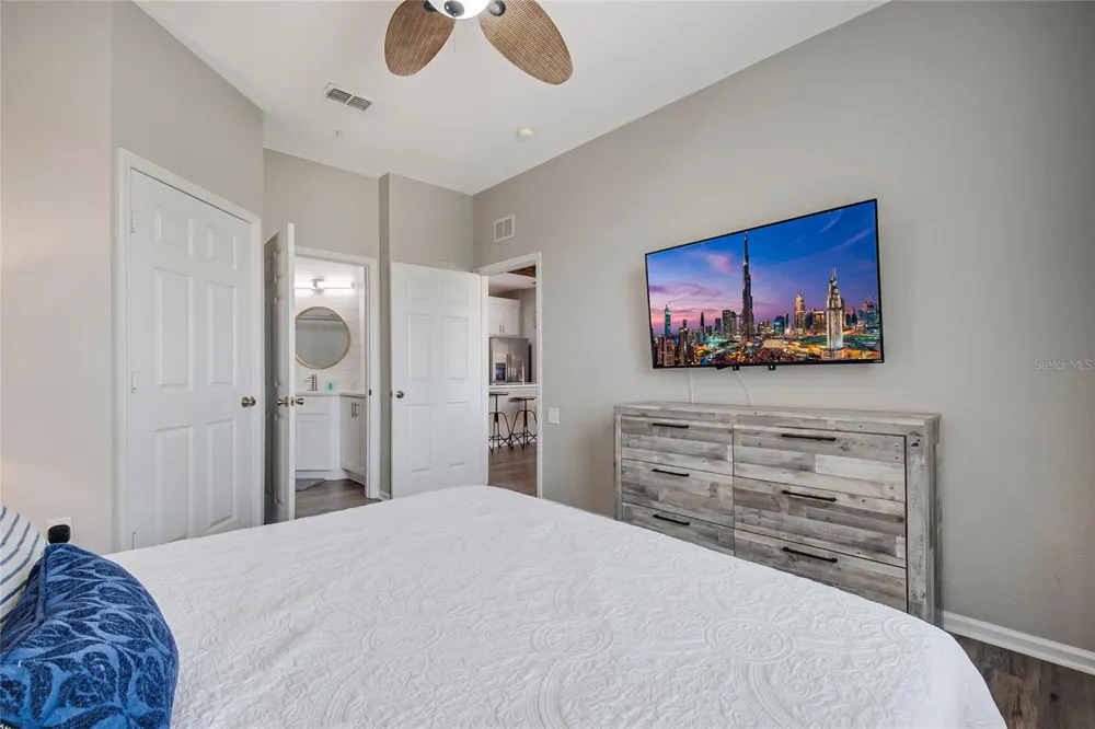 2817 ALMATON LOOP #402 Kissimmee, FL 34747