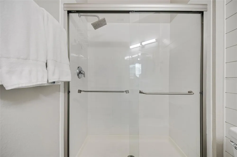 2817 ALMATON LOOP #402 Kissimmee, FL 34747