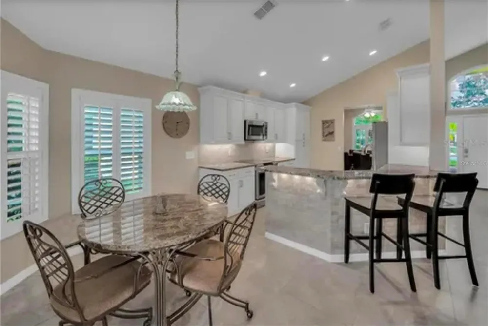 624 HARDWOOD CIRCLE Orlando, FL 32828