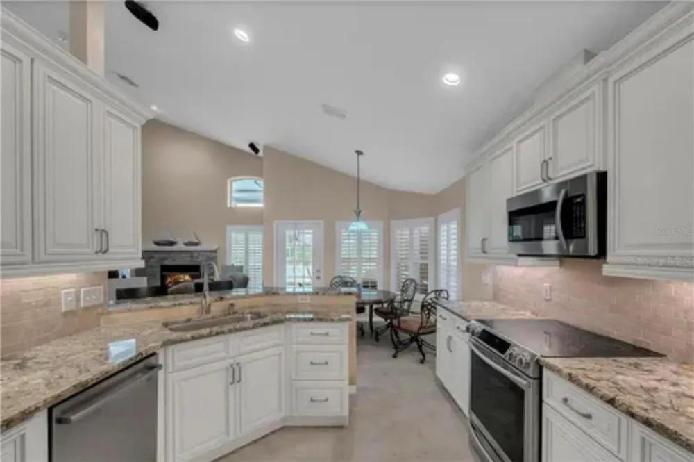 624 HARDWOOD CIRCLE Orlando, FL 32828