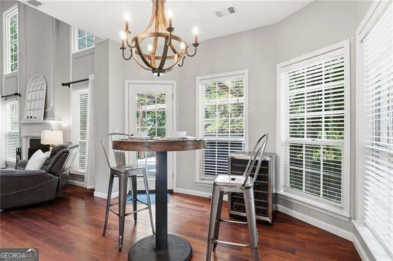 575 Kingsport DR Alpharetta, GA 30076