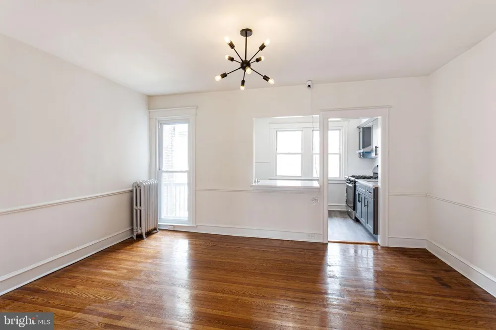 6035 CEDARHURST STREET Philadelphia, PA 19143