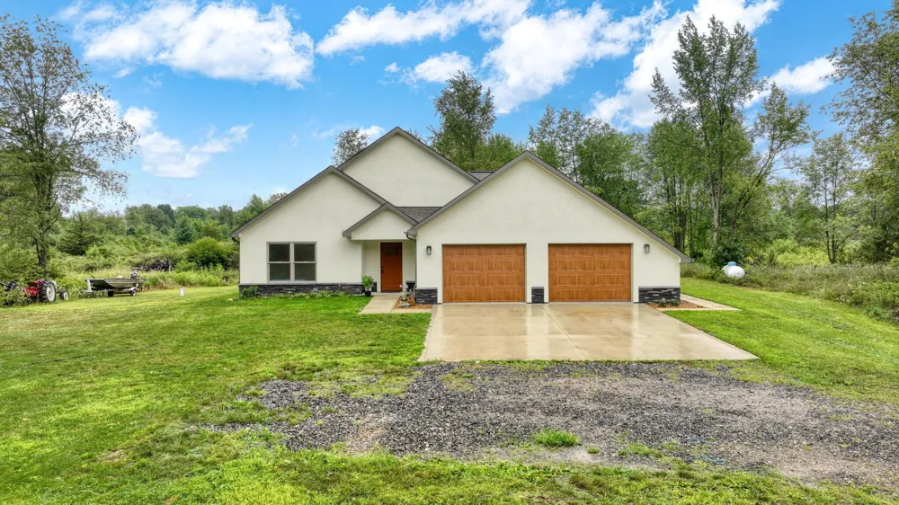 4535 State Road Hillsdale, MI 49242