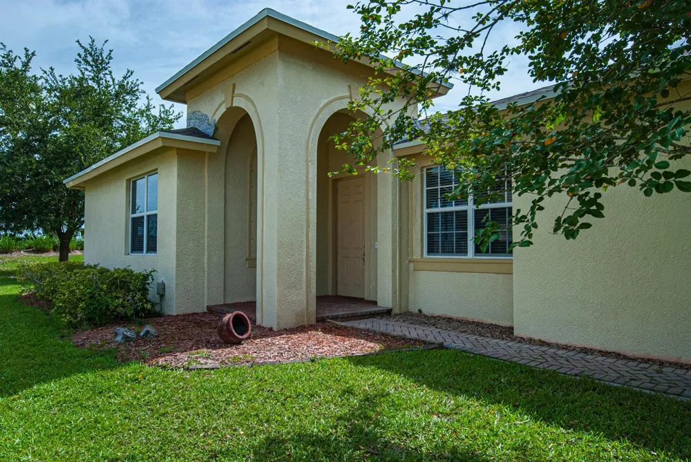 9851 E VERONA CIRCLE Vero Beach, FL 32966