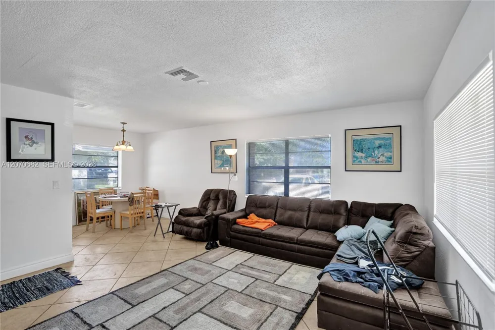 5706 Lincoln St #1-2 Hollywood, FL 33021