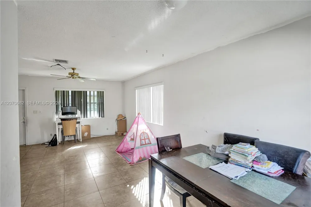 5706 Lincoln St #1-2 Hollywood, FL 33021