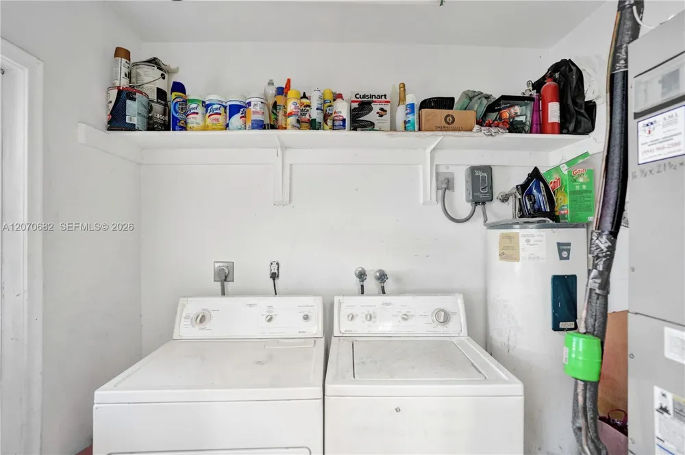 5706 Lincoln St #1-2 Hollywood, FL 33021