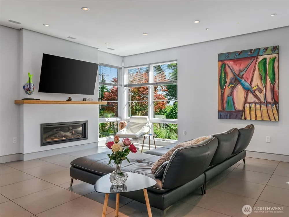 302 T STREET Port Townsend, WA 98368