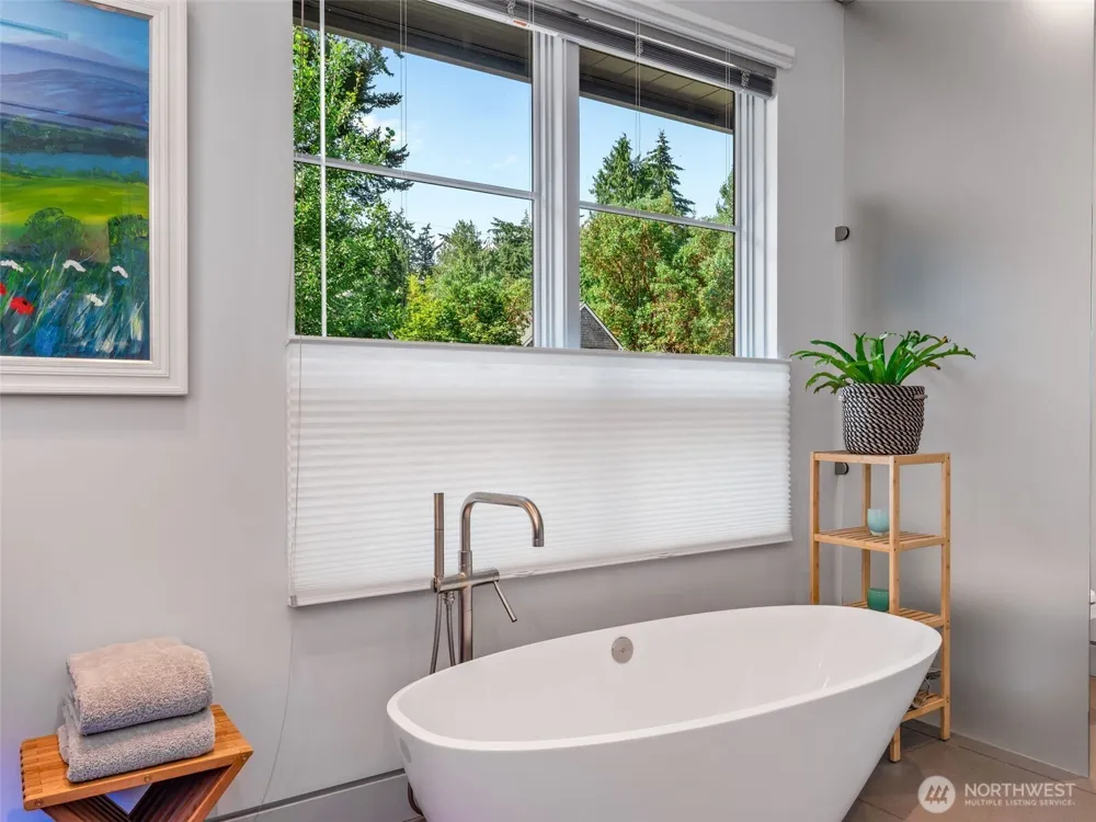 302 T STREET Port Townsend, WA 98368