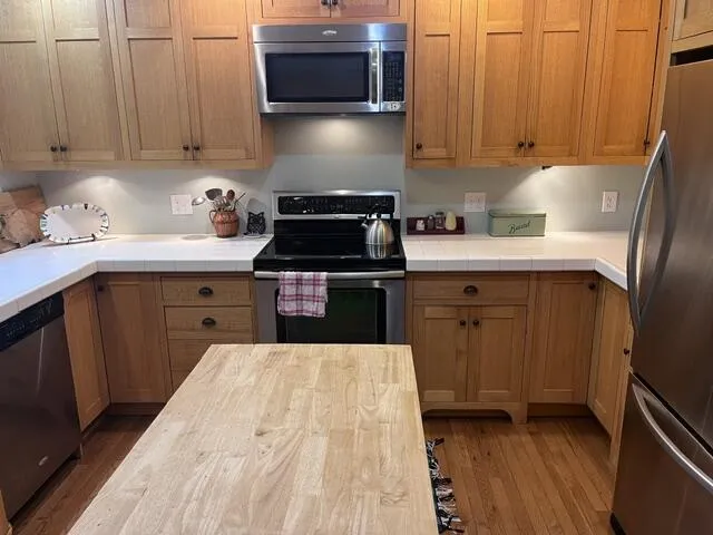 8497 Mill Street Onekama Village, MI 49675