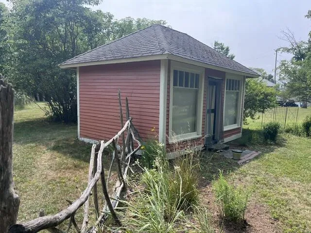 8497 Mill Street Onekama Village, MI 49675
