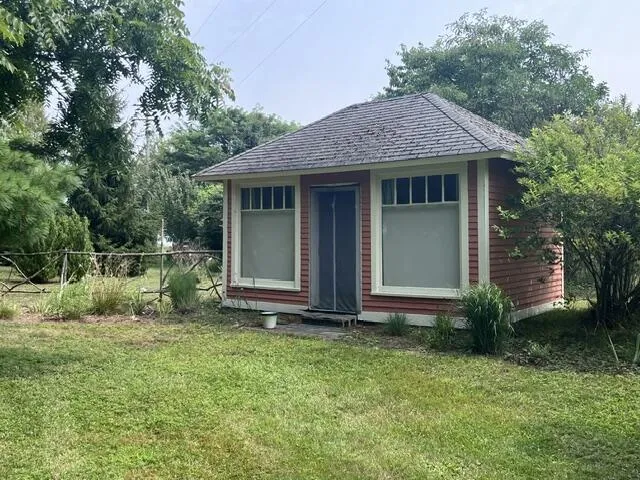 8497 Mill Street Onekama Village, MI 49675