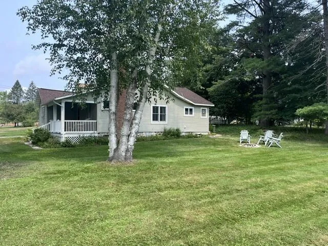 8497 Mill Street Onekama Village, MI 49675
