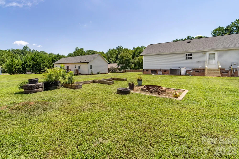 3009 Drake Drive Stanley, NC 28164