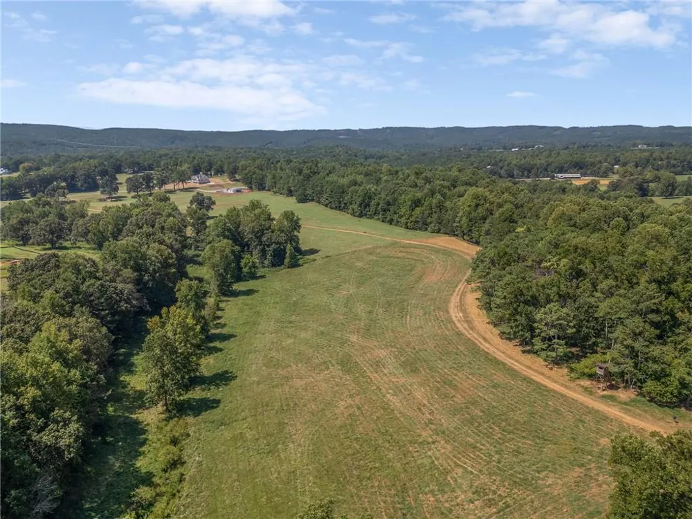 6794 Salacoa Road Waleska, GA 30183