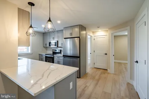 530 WASHINGTON AVENUE #6