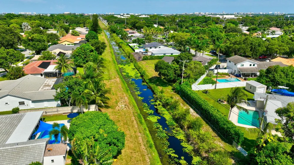 2432 NW Timbercreek Circle Boca Raton, FL 33431