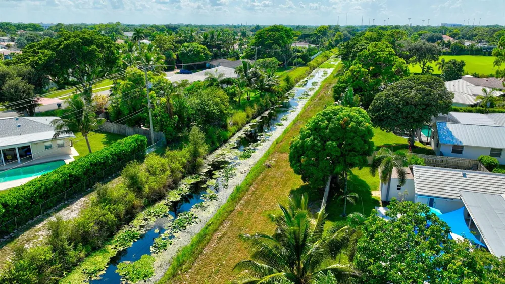 2432 NW Timbercreek Circle Boca Raton, FL 33431