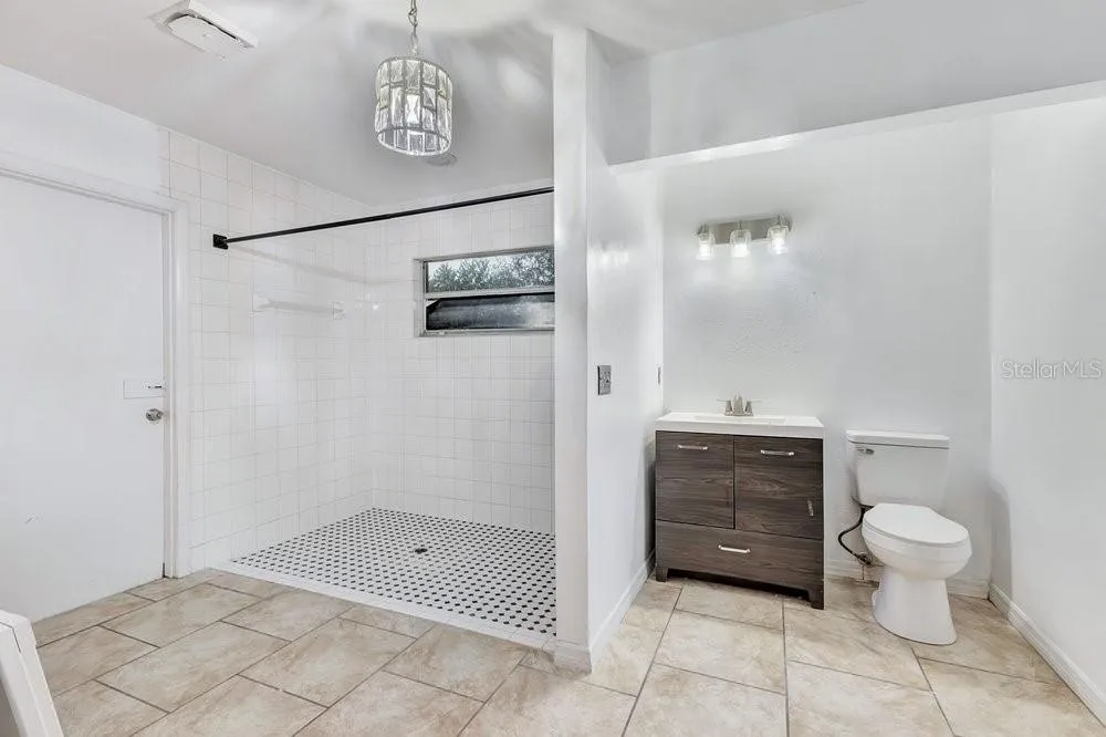 506 CLAYTON CIRCLE Winter Haven, FL 33880