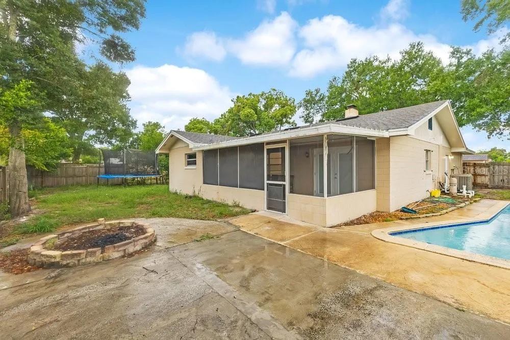 506 CLAYTON CIRCLE Winter Haven, FL 33880
