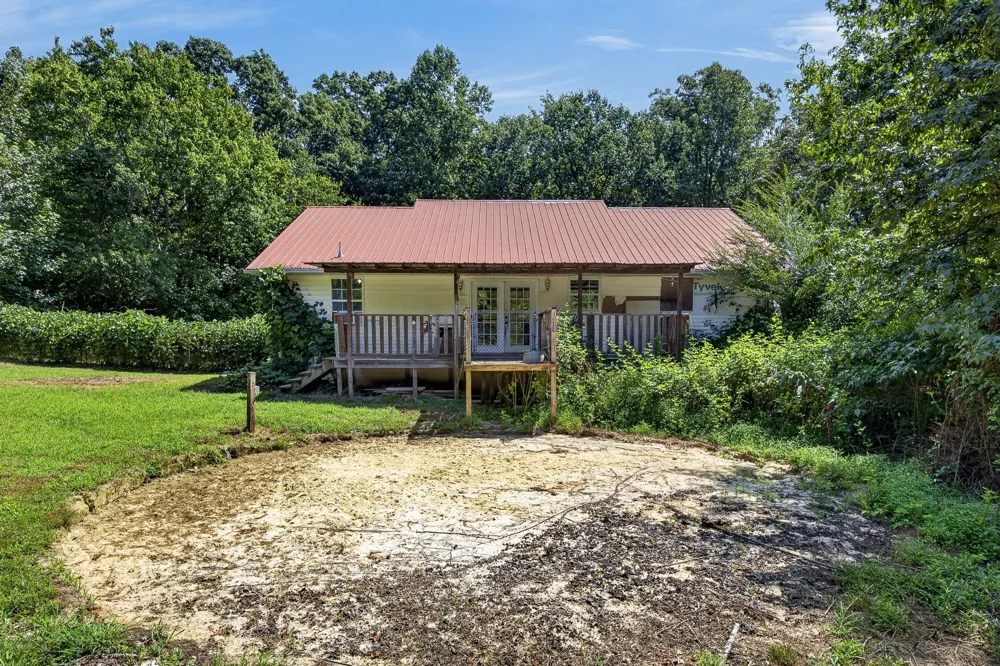 7220 Friendly Rd Baxter, TN 38544