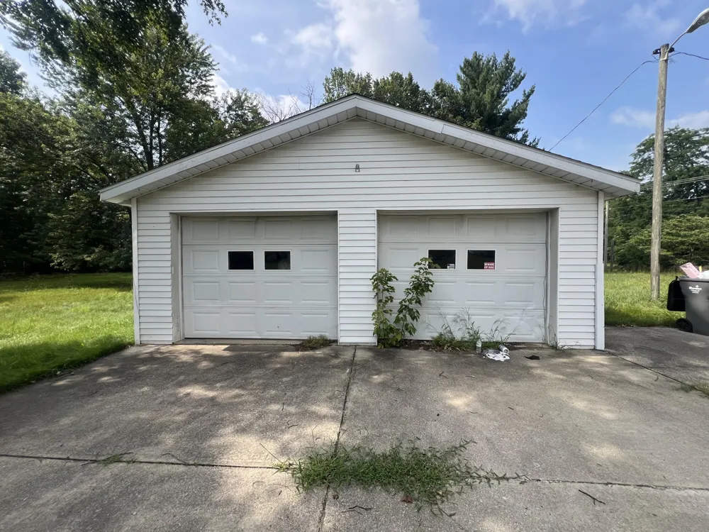 2328 E Main Street Niles, MI 49120