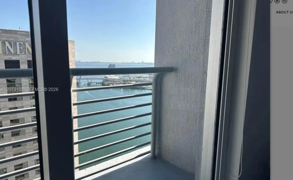 335 S Biscayne Blvd #3706 Miami, FL 33131