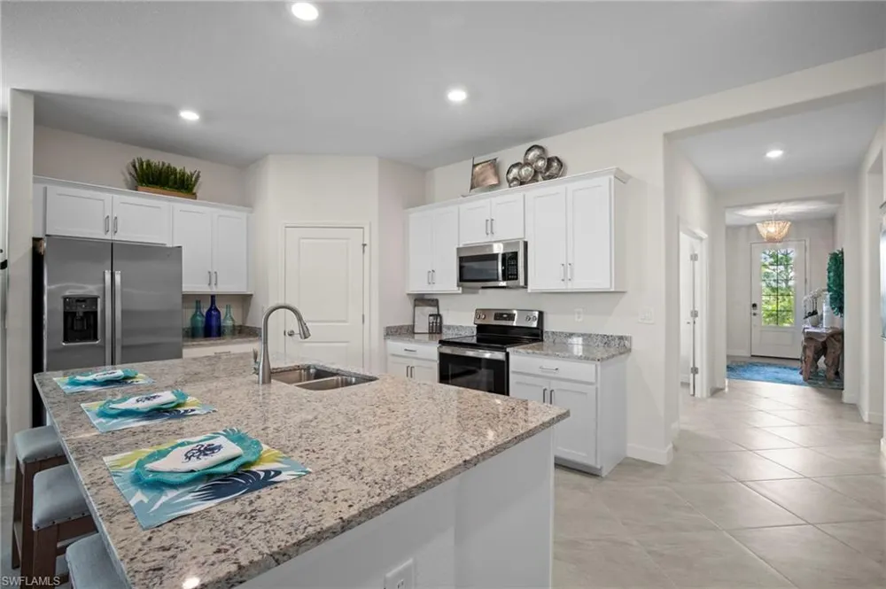 3103 E Windsor Drive Alva, FL 33920
