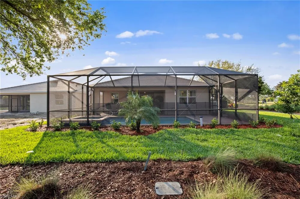 3103 E Windsor Drive Alva, FL 33920