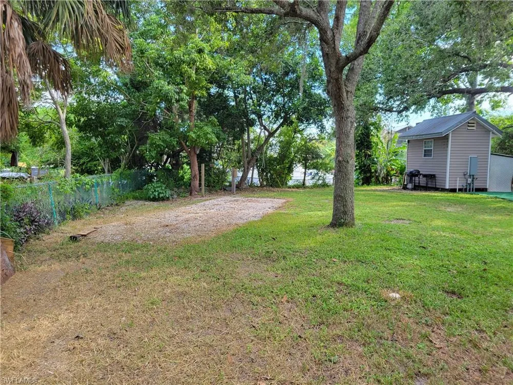 1070 Schooner Lane Moore Haven, FL 33471