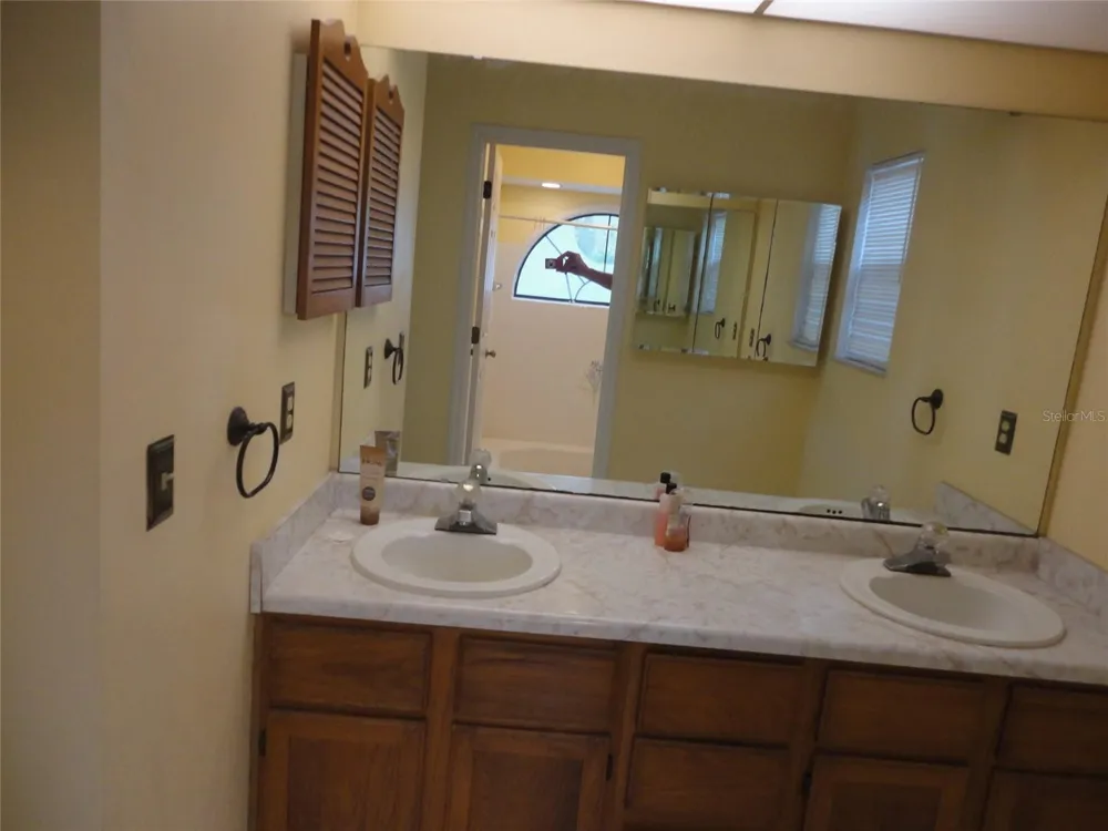 7823 SW 9TH PLACE Gainesville, FL 32607