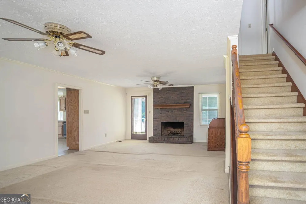 195 Skyview DR Social Circle, GA 30025