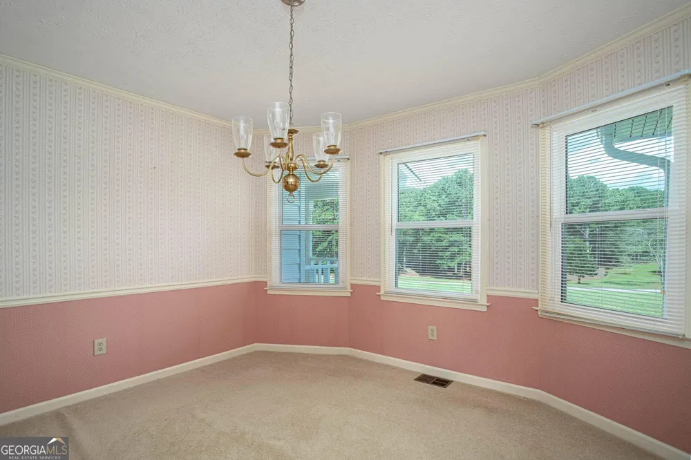 195 Skyview DR Social Circle, GA 30025