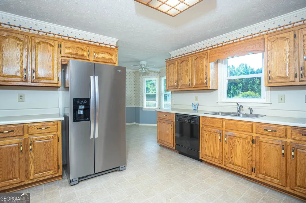 195 Skyview DR Social Circle, GA 30025
