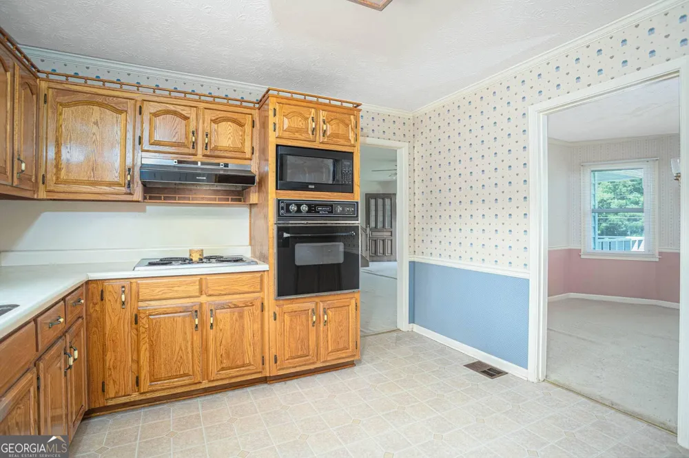 195 Skyview DR Social Circle, GA 30025