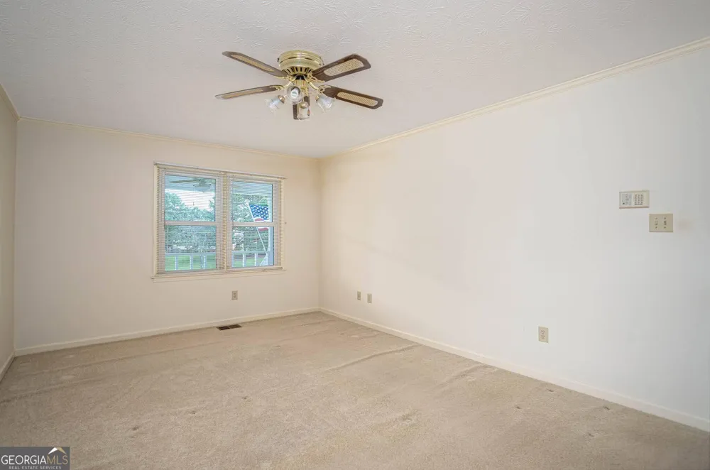 195 Skyview DR Social Circle, GA 30025