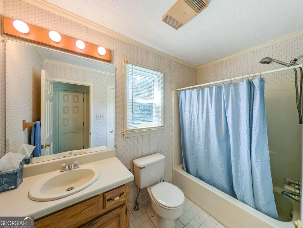 195 Skyview DR Social Circle, GA 30025