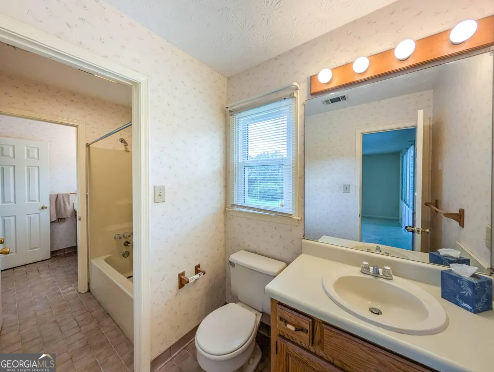 195 Skyview DR Social Circle, GA 30025